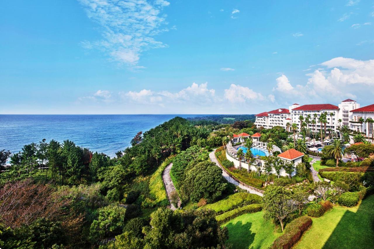 Памятников архитектуры ушедших эпох на Чеджу практически нет